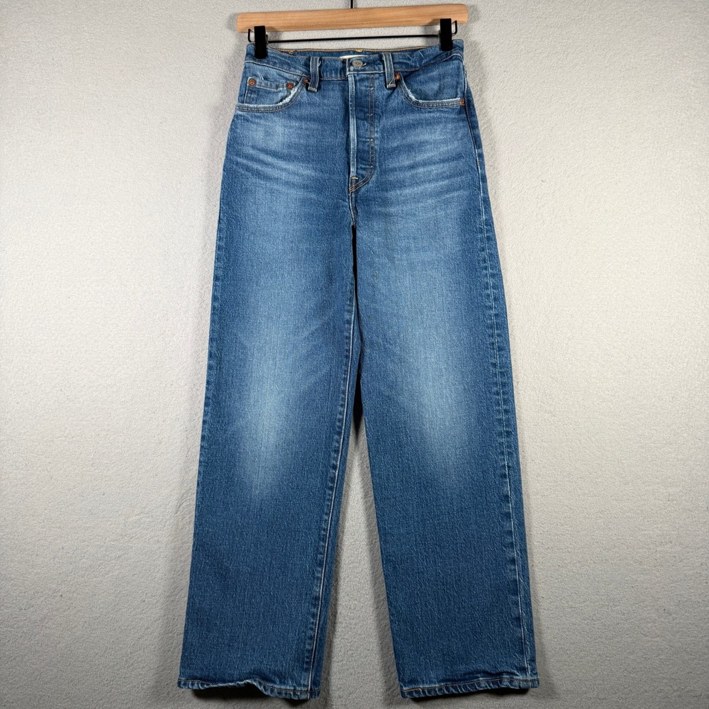 Levis Ribcage Straight Jeans Womens 26 Medium Wash High Rise Button Fly 14858